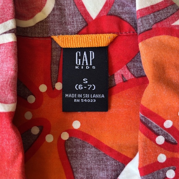 Gap boys multi color floral button up size S (6-7) - Picture 2 of 3